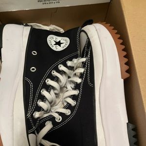 Platform converse
